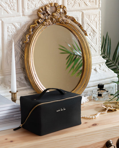 Signature Message Cosmetic Case